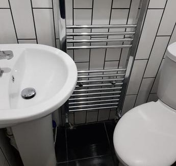 Walsall House | Homestay In Walsall