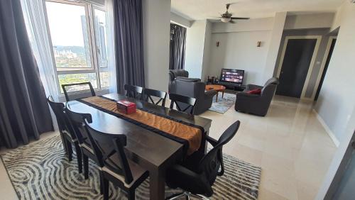 Titiwangsa Apartment | Homestay Jalan Tun Razak walking distance IJN, HKL, MRT Station, KPJ, PERKESO, Bernama, Tabung Darah, Istana Budaya