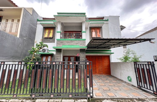 Catur Tunggal Villa | Homestay Jogja dekat Ambarukmo by Simply Homy