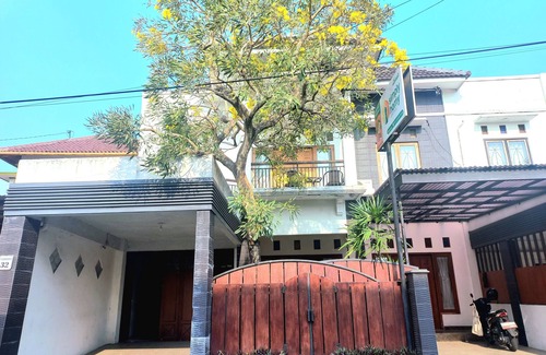 Central Yogyakarta Villa | Homestay Jogja dekat Malioboro by Simply Homy
