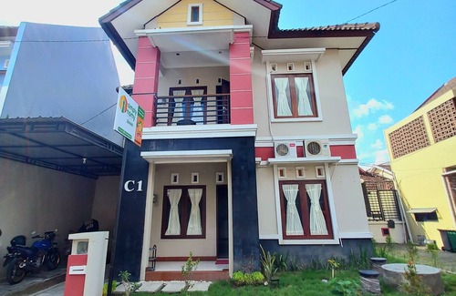 Yogyakarta House | Homestay Jogja Simply Homy Unit Ambarukmo 3 dekat Jogja Expo Center (JEC)