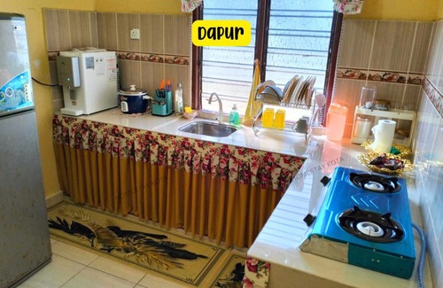 Kampung Tok Ku Apartment | Homestay Kota, Kuala Terengganu FREE WIFI