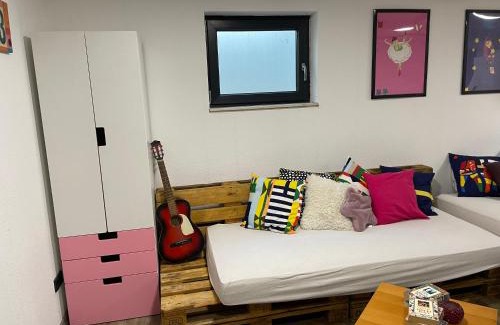 Berg am Laim Ost House | Homestay Manolov