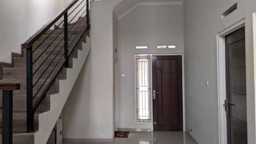 Dinoyo Villa | Homestay Omah Venus