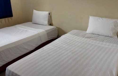 Pati Hotel | Homestay Tentrem Simpang Lima