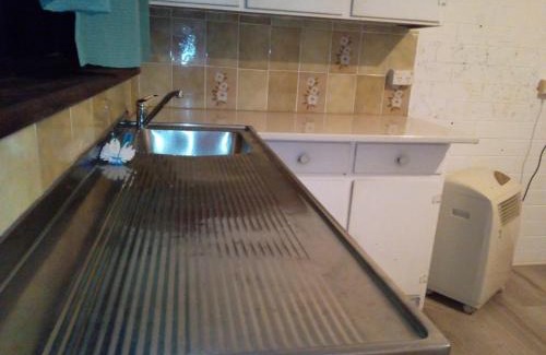 Kenwick House | Homestay upon Kenwick Station