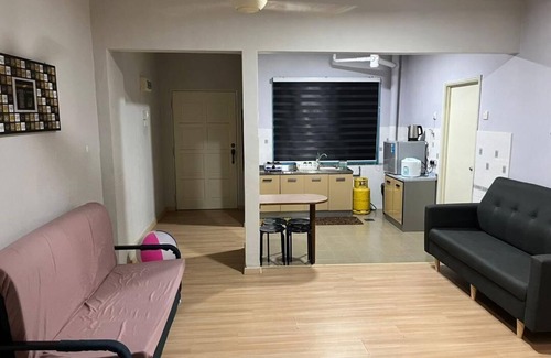 Tanjung Tanah Merah Apartment | Homestay WaDi 2, Apartment with pool near beach