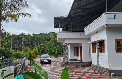 Pirmed Villa | Homestay With Awesome Views and Lovely Stay for Your Family