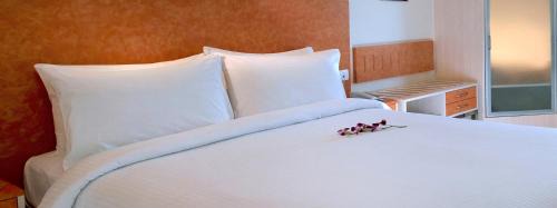 Chandigarh Hotel | Hometel Chandigarh