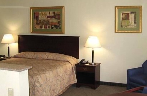 Bryant Hotel | HomeTown Hotel Bryant