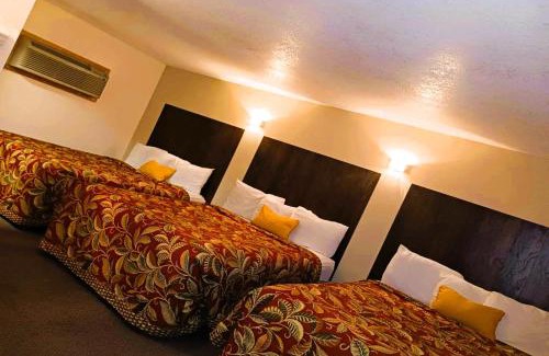 Lakin Hotel | HomeTown Inn By OYO Lakin, KS
