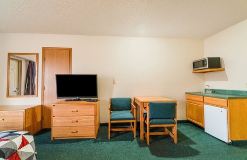 Texhoma Hotel | HomeTown Inn By OYO Texhoma, OK