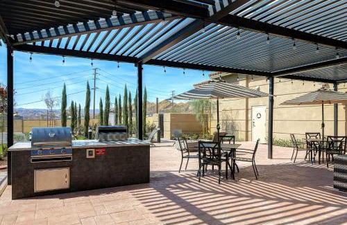 Valencia Hotel | Homewood Suites By Hilton Santa Clarita/Valencia, Ca