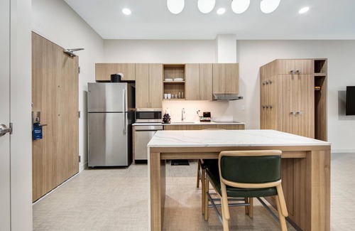 East Rutherford Hotel | Homewood Suites by Hilton East Rutherford - Meadowlands