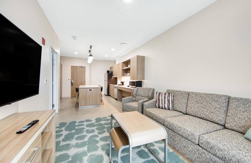 East Rutherford Hotel | Homewood Suites by Hilton East Rutherford - Meadowlands