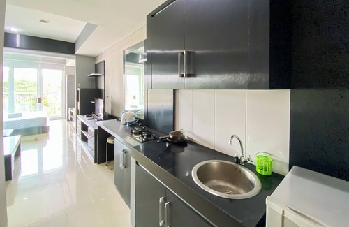 Hegarmanah Apartment | Homey 1Br Apartment At Dago Suites