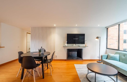 La Cabrera Apartment | Homey 2BR in Chico