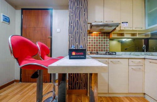 Kebagusan Apartment | Homey and Comfy 2BR Apartment @ Kebagusan City By Travelio