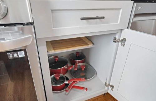 MacGregor Apartment | Homey Apt Nr Med Center Fire Pit Bbq Wifi Games