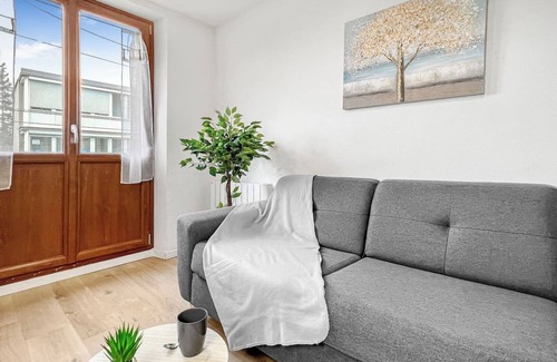 Gaillard Apartment | Homey Arbustro - Studio/Close to border and tram