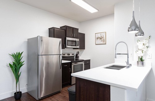 Spring Valley Apartment | Homey First Floor Unit in A Gated Community/FREE EV Charger!