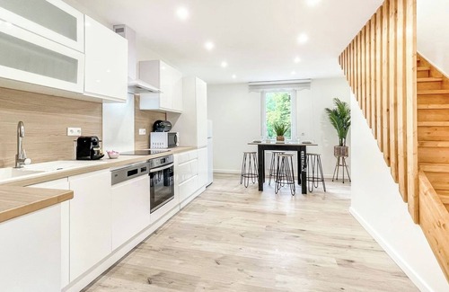 Cluses House | Homey Sakine -Large home/Near downtown Cluses/Wifi