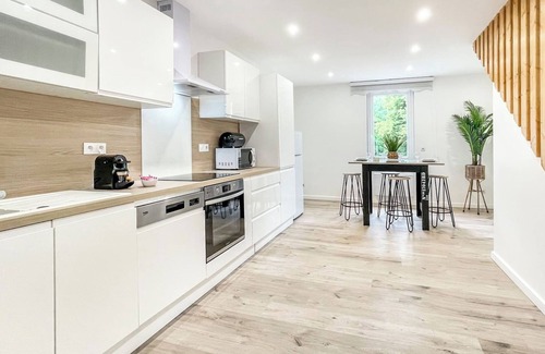 Cluses House | Homey Sakine -Large home/Near downtown Cluses/Wifi