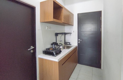 Sidoarjo Apartment | Homey Studio With Easy Pool Access Apartment At Suncity Residence