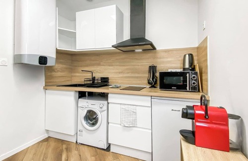 La Roche-sur-Foron Apartment | Homey Walter - Near train station/Balcony/Netflix