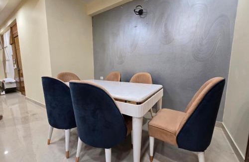 Vaishali Apartment | Homlee-4BHK Large Apt Near Vaishali Metro