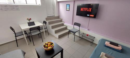 Rafina-Pikermi Apartment | HoneyBee 1 - Sunny Studio in the center of Rafina