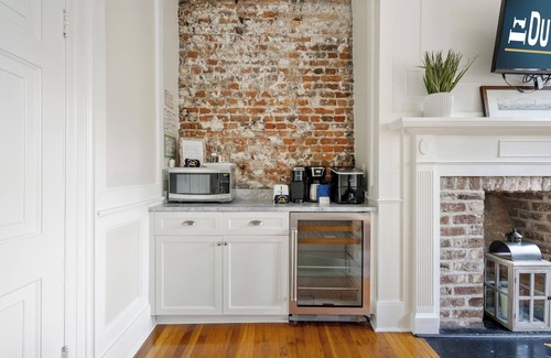 South of Broad Apartment | Honeydew | On Broad Street!