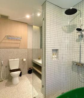 Ngaglik Villa | Honeymoon Private Pool Villa - Fulton Avenue