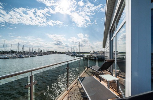 Kroeslin Apartment | Honeymoon Suite - 1st Honeymoon Suite