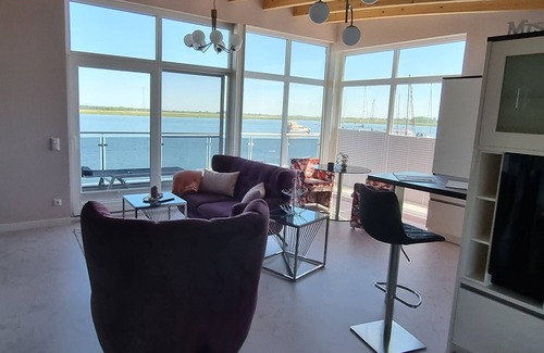 Kroeslin Apartment | Honeymoon Suite - 1st Honeymoon Suite