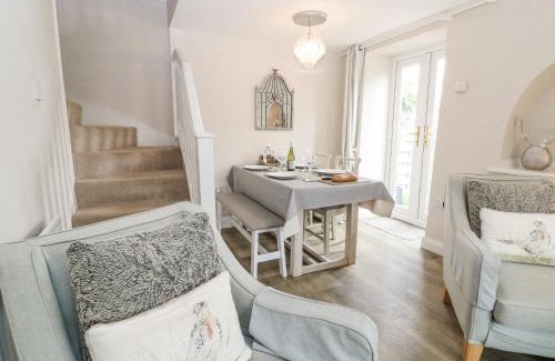 Whichford House | Honeysuckle Cottage Brailes