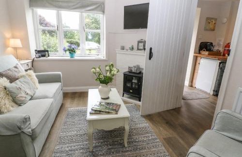 Whichford House | Honeysuckle Cottage Brailes