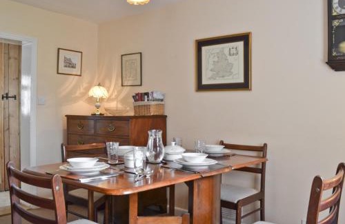 Minsterley House | Honeysuckle Cottage