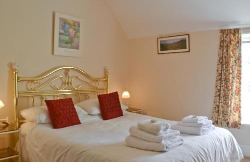 Minsterley House | Honeysuckle Cottage