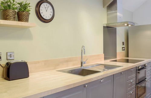 Stackpole Cottage | Honeysuckle Cottage-UKC3194