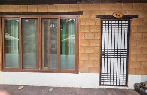 Hongcheon House | Hongcheon Yongho River Pension