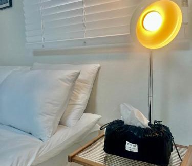 Sinchon-dong Apartment | Hongdae station 5min Full option
