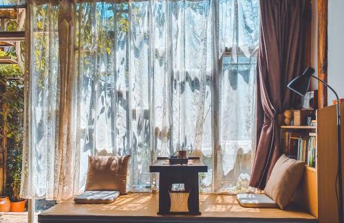 Dali Ancient Town Villa | Honglin Houseg虹林的小院 防疫整栋 古城里温馨私家小院 享受大理慢时光 树下喝茶聊天 烧烤娱乐自助厨房 休闲好去处