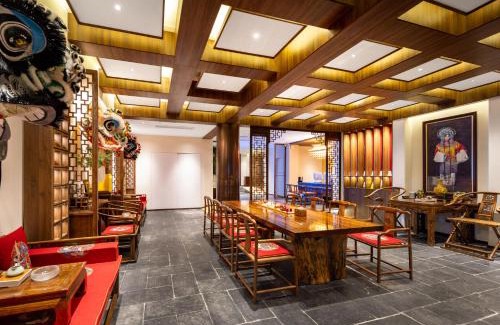 Xi’an City Center House | Honglu Garden Hotel Bell and Drum Tower Huimin Street Store & 2 bottles of beer for free