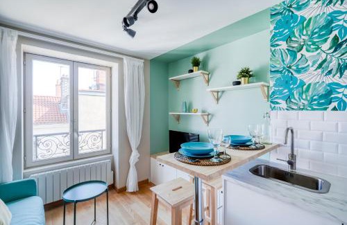 Carnot - Gailleton Apartment | HONORÊ - Suite Carnot