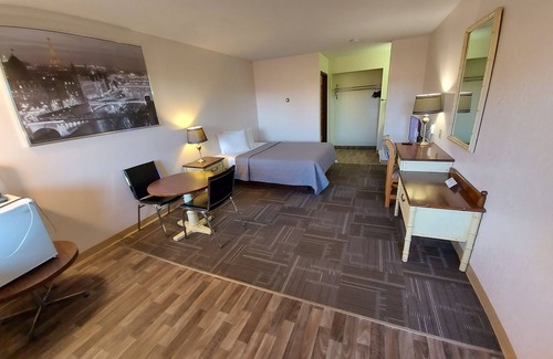 Drumheller Hotel | HOO - DOO MOTEL