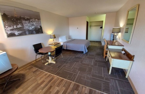 Drumheller Hotel | HOO - DOO MOTEL