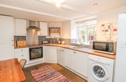 Holwick Cottage | HOODGILL BARN, pet friendly, with hot tub in Middleton-In-Teesdale