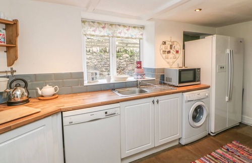 Holwick Cottage | HOODGILL BARN, pet friendly, with hot tub in Middleton-In-Teesdale