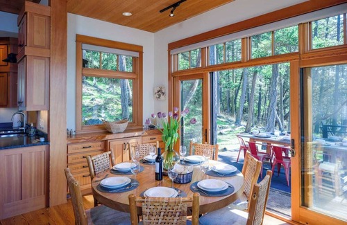 Orcas House | Hook's Nest-Magnificent Waterfront Luxe Home, Chef's Kitchen, Outdoor Fireplace, Close to Adventure
